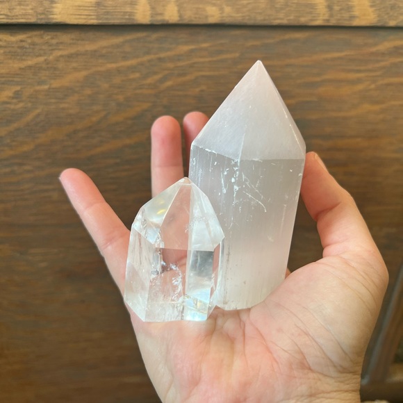 Selenite and Clear Quartz Crystals - Picture 3 of 3